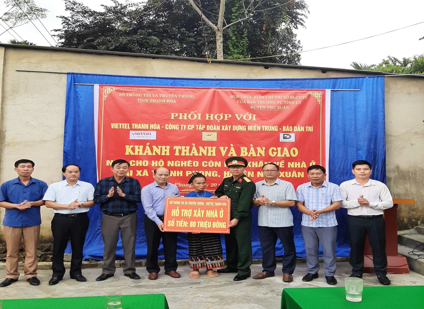 Khánh thành và bàn giao nhà ở cho hộ gia đình có hoàn cảnh khó khăn tại xã Thanh Phong, huyện Như Xuân