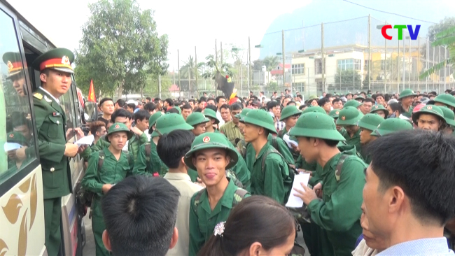 Huyện Cẩm Thủy: Tiễn 152 tân binh lên đường nhập ngũ