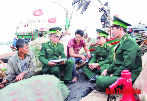 Huyện Hậu Lộc đẩy mạnh công tác tuyên truyền nâng cao nhận thức, trách nhiệm cho ngư dân trong bảo vệ chủ quyền biển đảo